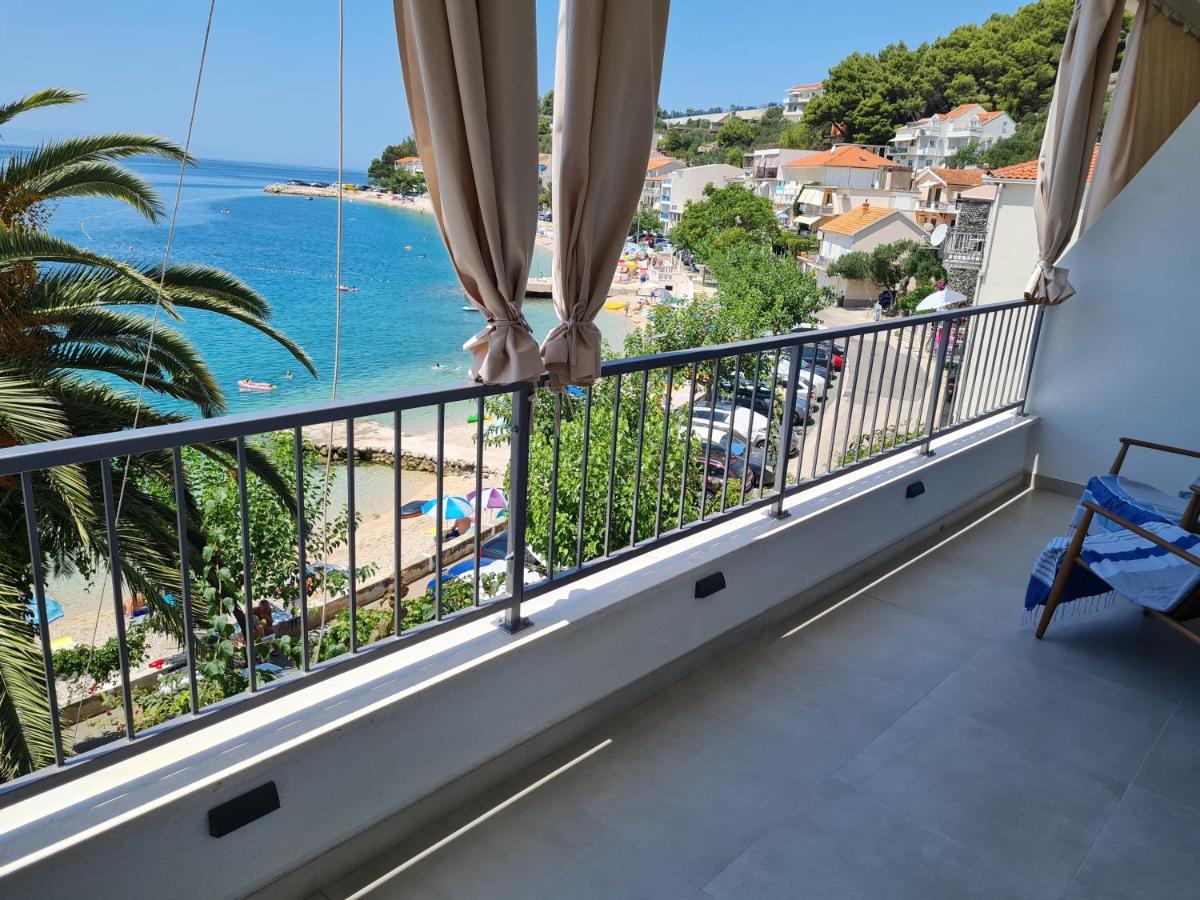 Beachfront Comfort Apartments Sinajko Podgora Exterior photo